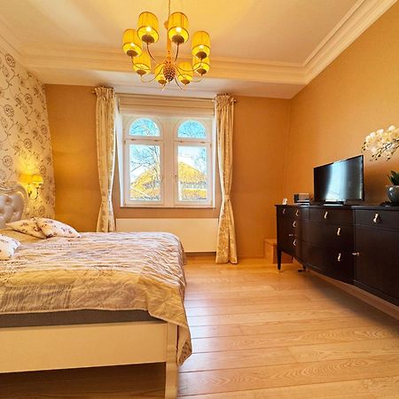קרלובי וארי Luxury Apartment Diamond מראה חיצוני תמונה