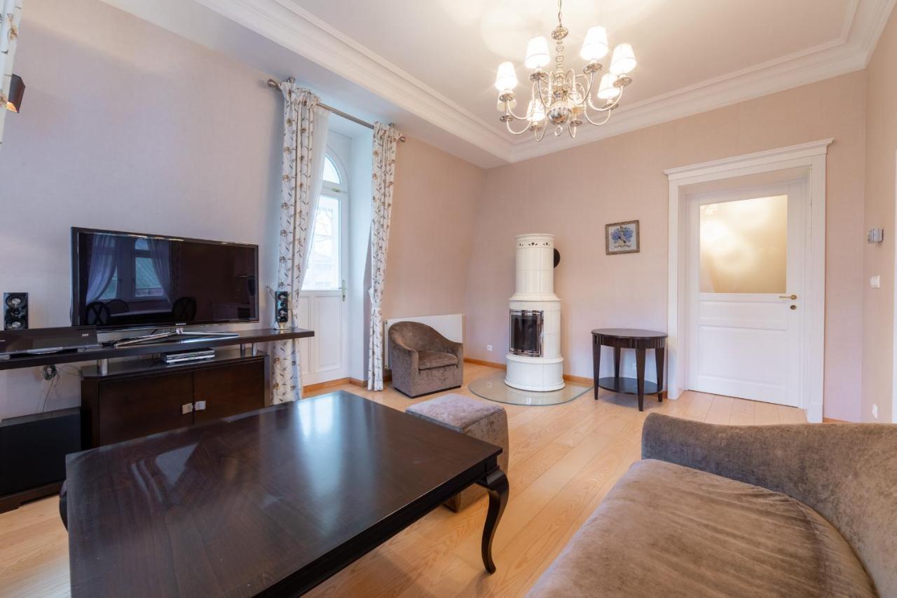 קרלובי וארי Luxury Apartment Diamond מראה חיצוני תמונה
